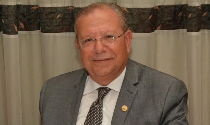 محمد عبد العال، الخبير المصرفي